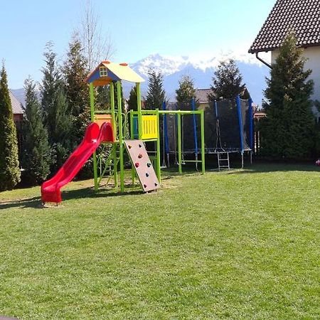 Pensiunea Dara Rîşnov Exteriör bild