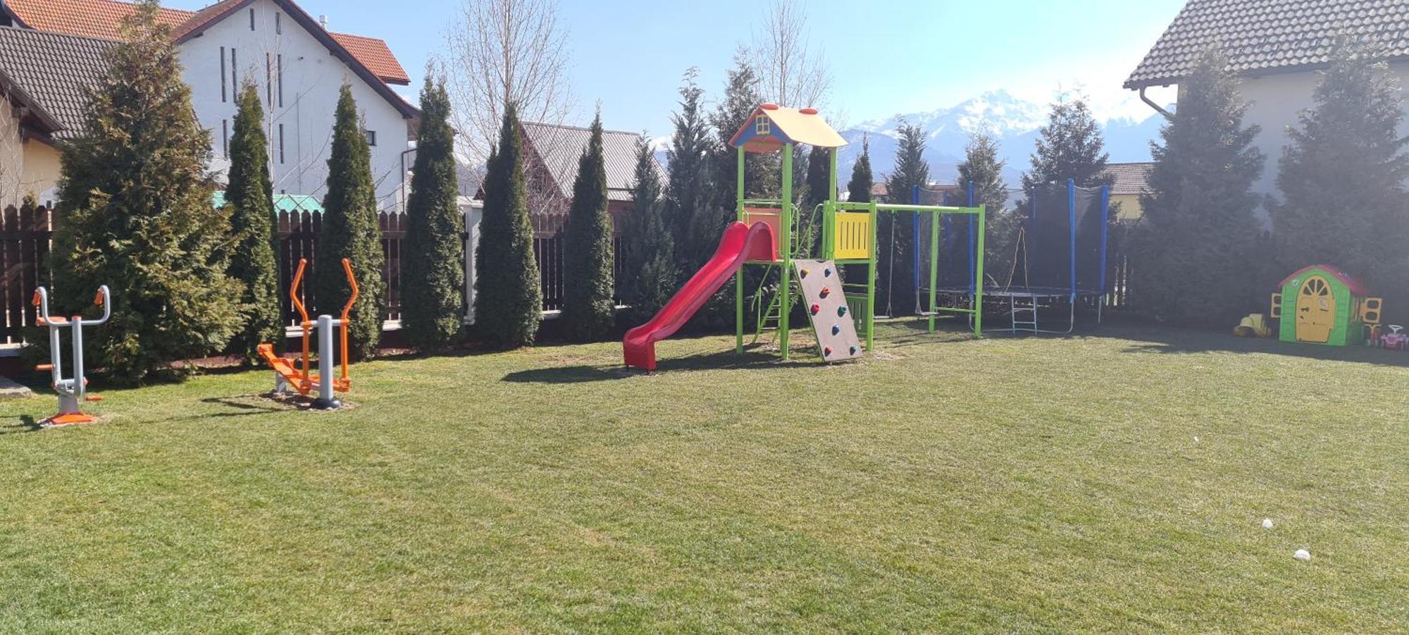 Pensiunea Dara Rîşnov Exteriör bild