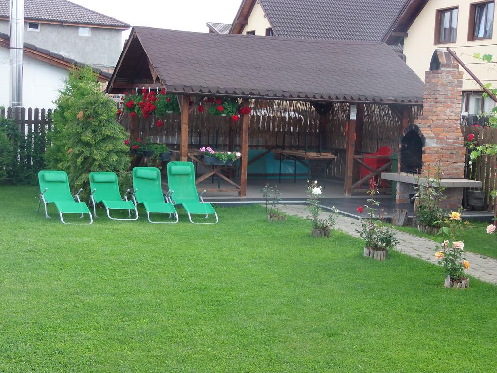 Pensiunea Dara Rîşnov Exteriör bild